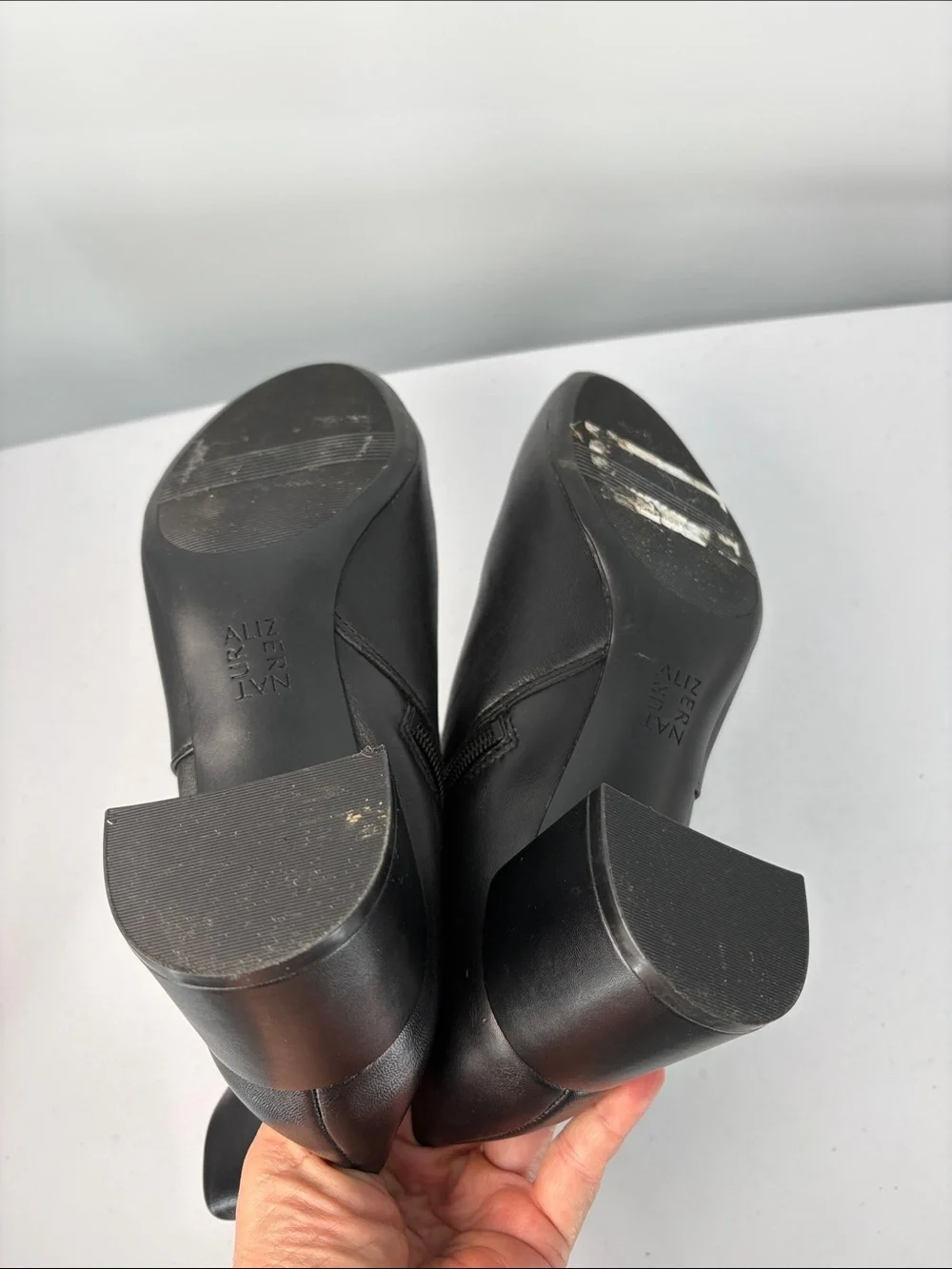 🗑️ Naturalizer River Black Leather Ankle Boots